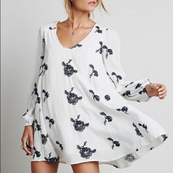 Free People Bohemian Emma Austin Mini Floral Embroidered Mini Dress sz S - Picture 1 of 8